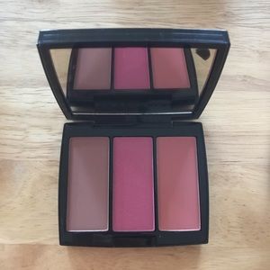 Anastasia Beverly Hills Blush Trio in Pool Party